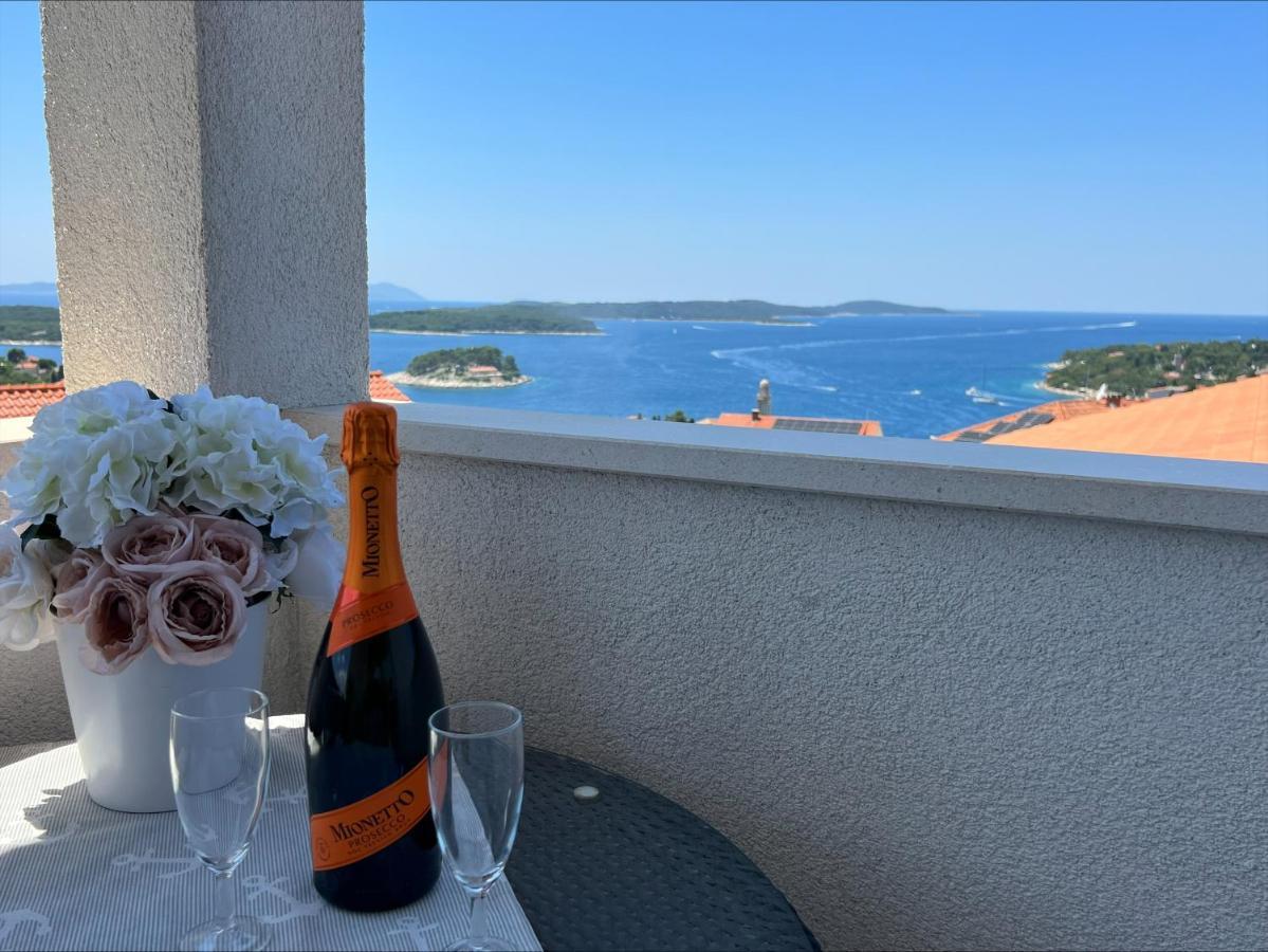 La Fee Studio Apartment Hvar Town Exterior photo